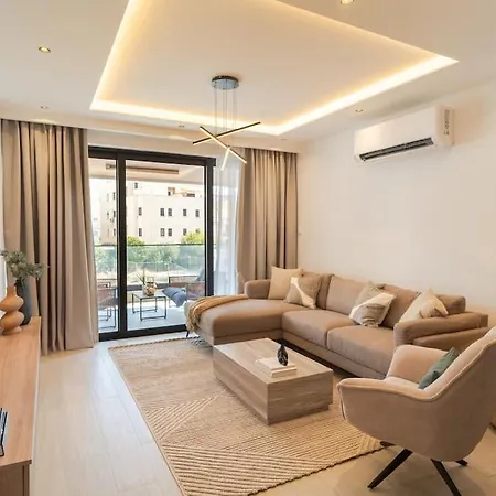 Mackenzie Sands 2 Bdr Luxe Flat * Larnaca