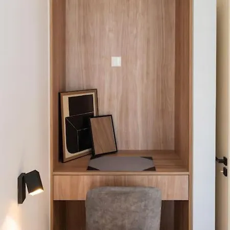 Mackenzie Sands 2 Bdr Luxe Flat * Larnaca